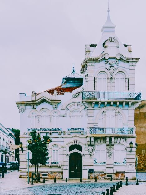 Flights to Faro (FAO)